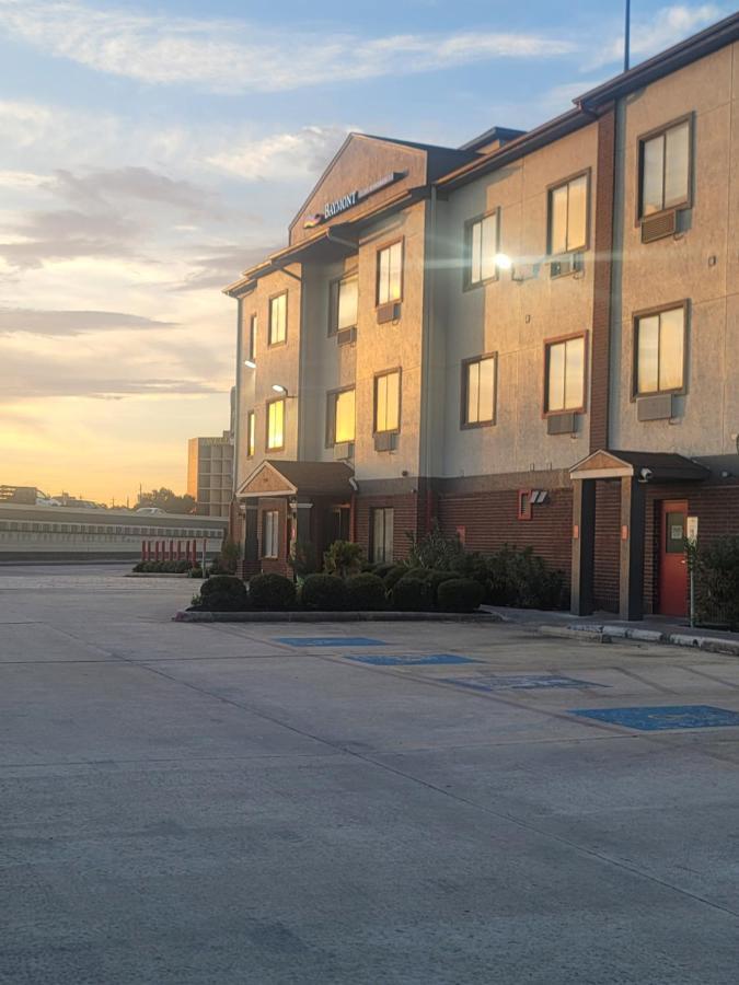 Baymont By Wyndham Houston Brookhollow Ngoại thất bức ảnh