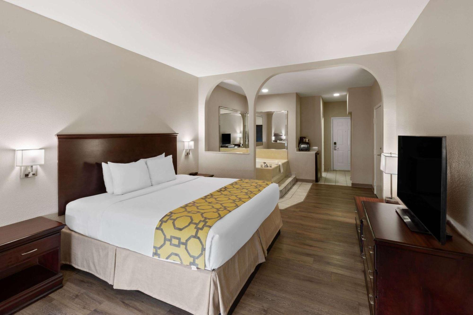 Baymont By Wyndham Houston Brookhollow Ngoại thất bức ảnh